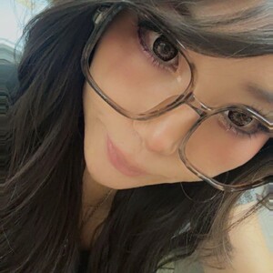 OnlYuri live cam video preview
