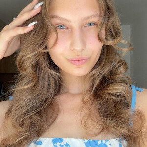 Emmie_murray live cam video preview