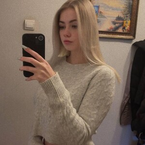 AliraTim_ Teen webcam from United States