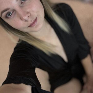 BreeAngel Pussy webcam from Ukraine