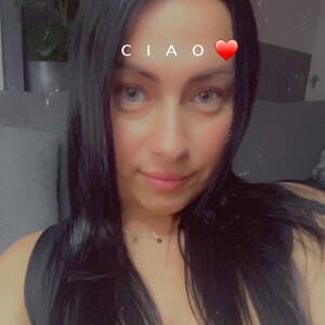 Bunnyela webcam livesex profile in caucasian cams