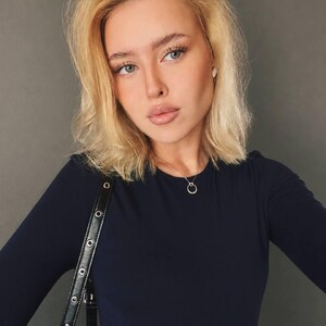 Isabellla webcam livesex profile in poland cams