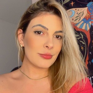 Larasweet Caucasian webcam from Brazil