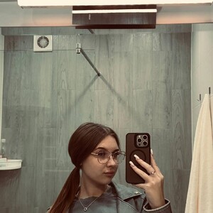 MinaLoyd Caucasian webcam from Ukraine