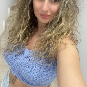 MissDivinna Squirt webcam from United States