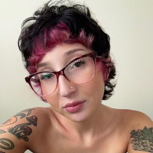 Strawberrrri1 Caucasian webcam from United States